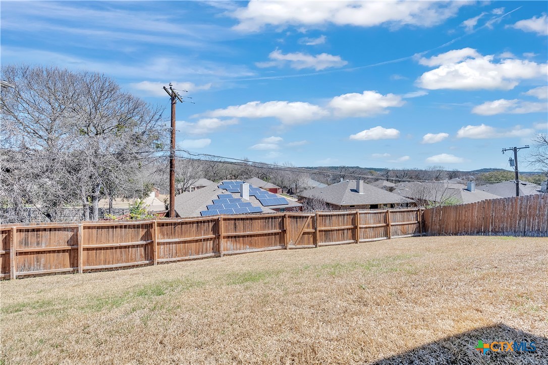 2204 Walker Place Boulevard Property Photo 5