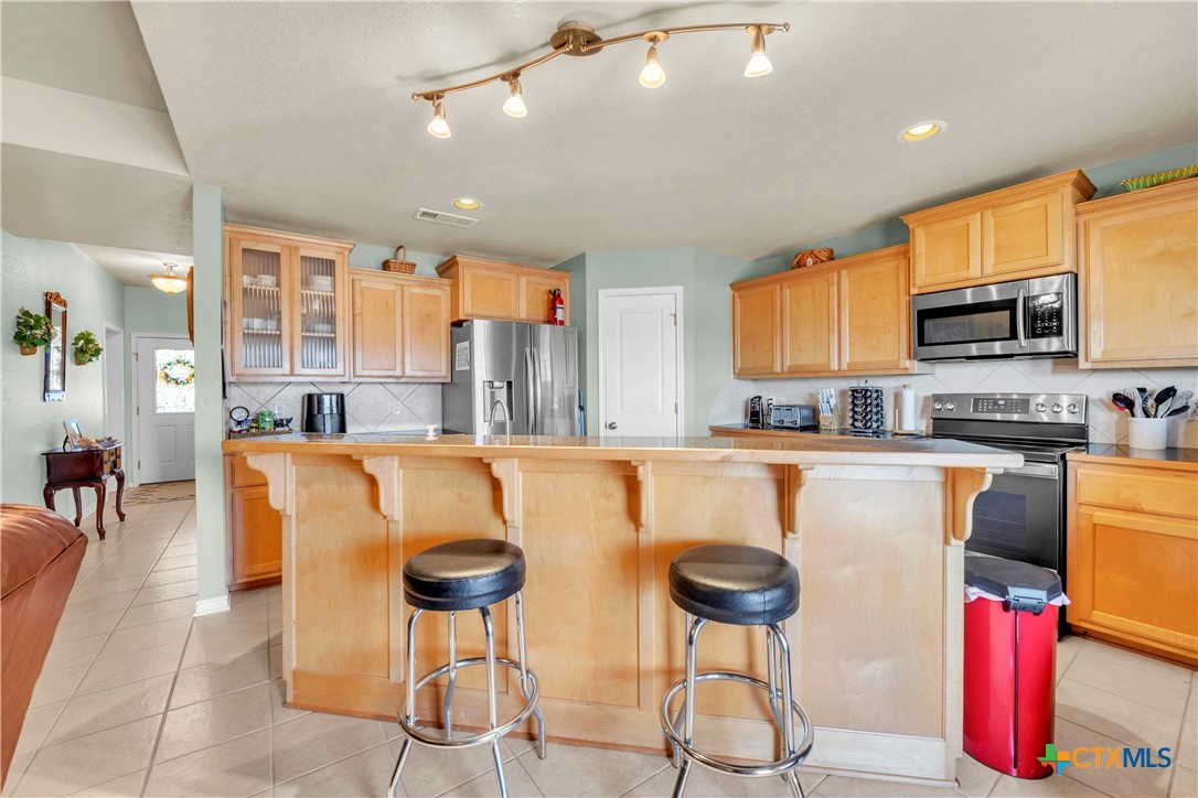 2204 Walker Place Boulevard Property Photo 6