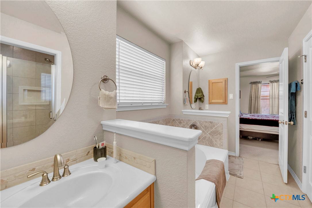 2204 Walker Place Boulevard Property Photo 17