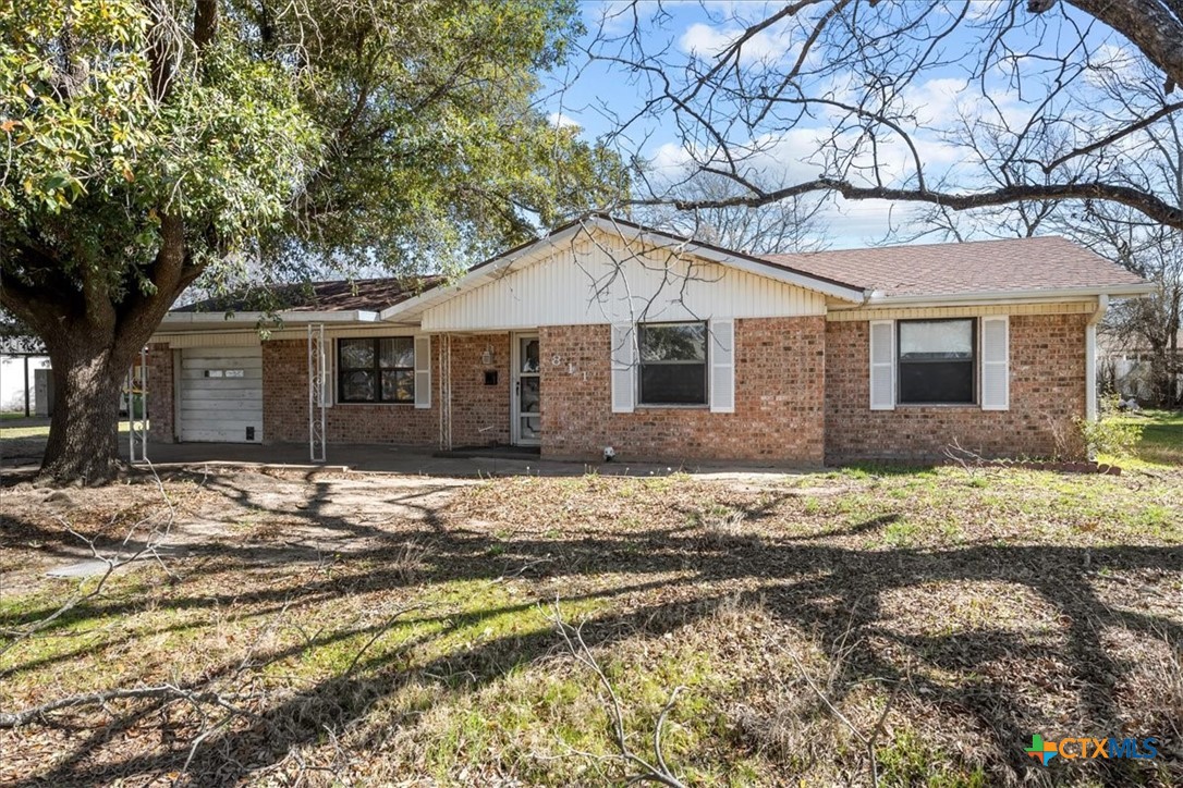 811 Mosley Drive Property Photo