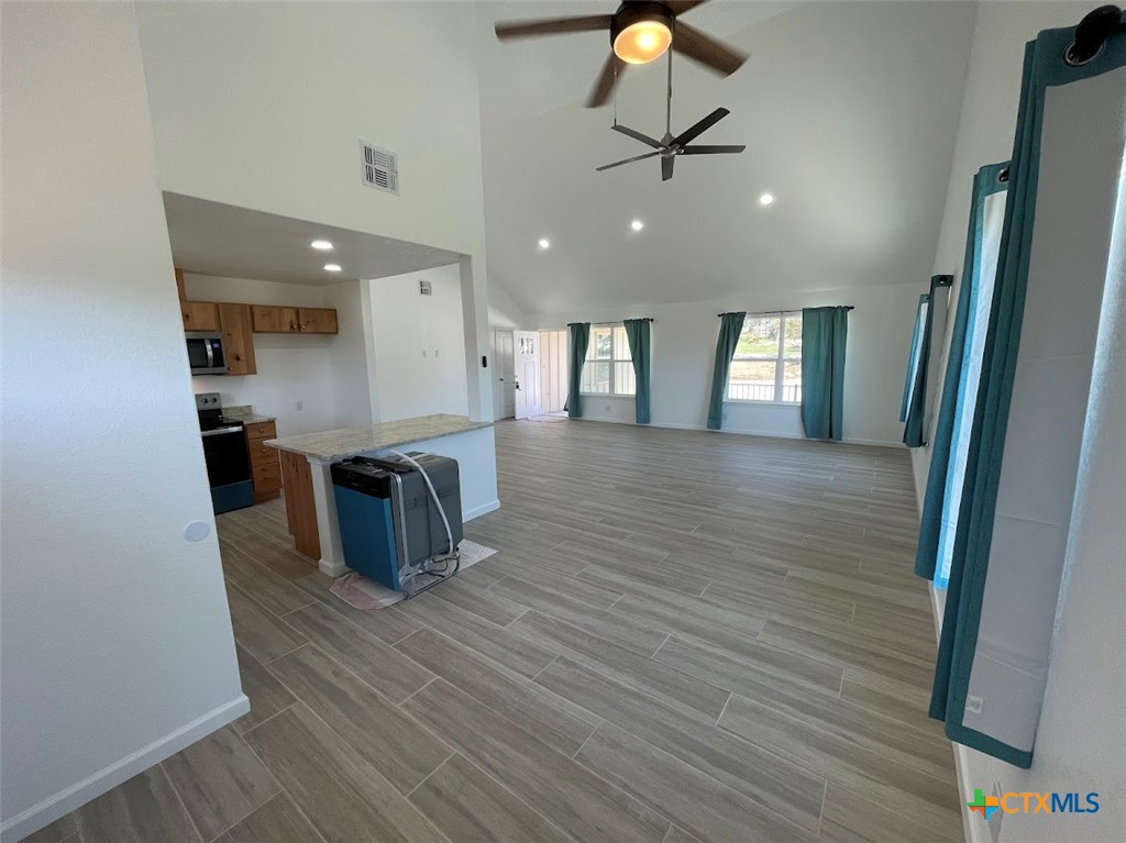 1544 Rimrock Cove Property Photo 5