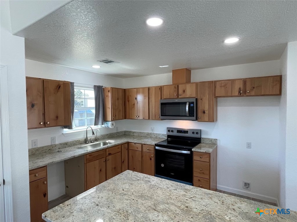 1544 Rimrock Cove Property Photo 11