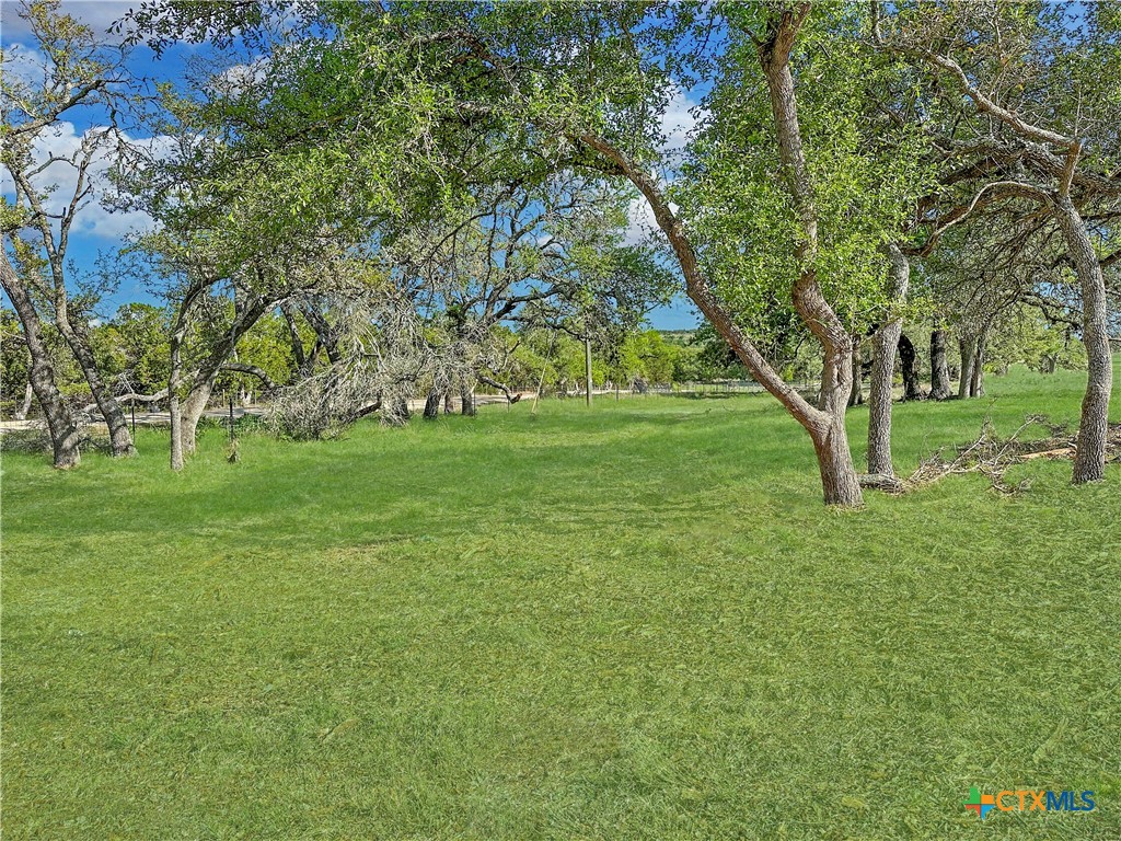 55 Thriving Oak Drive Property Photo 18