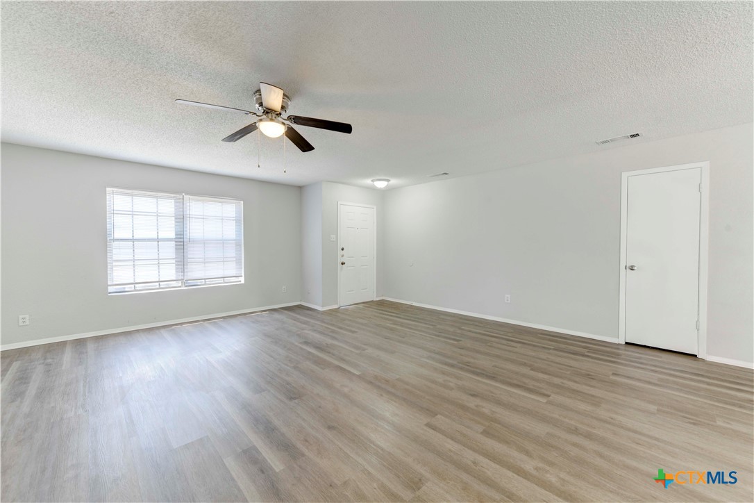 3603 People Circle Property Photo 3