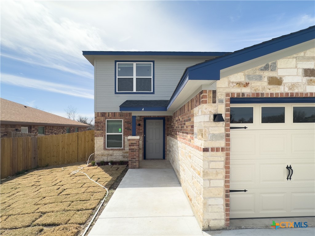 2414 Westcliff Road Property Photo 3