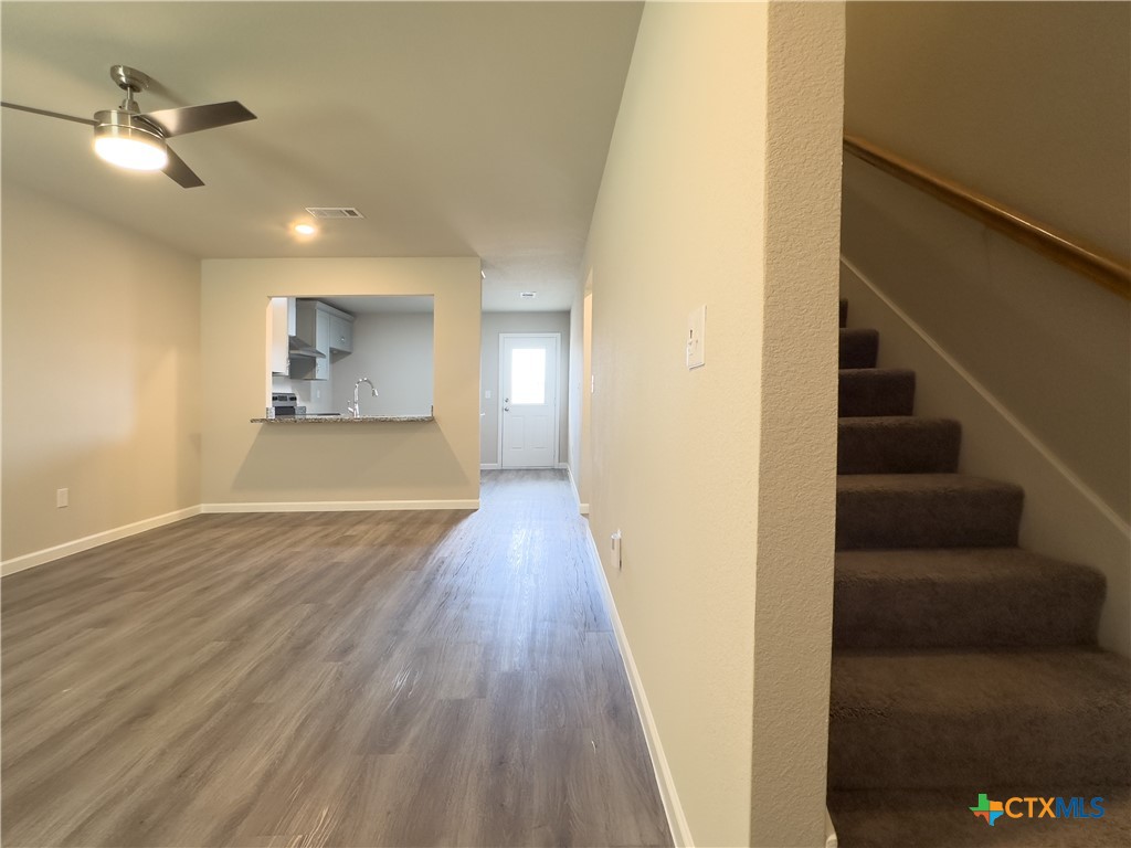 2414 Westcliff Road Property Photo 4