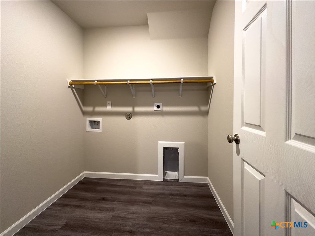 2414 Westcliff Road Property Photo 14