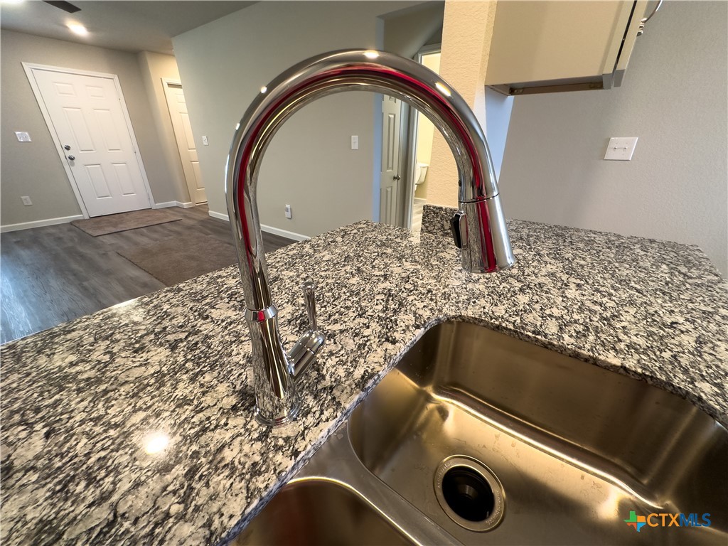 2414 Westcliff Road Property Photo 31