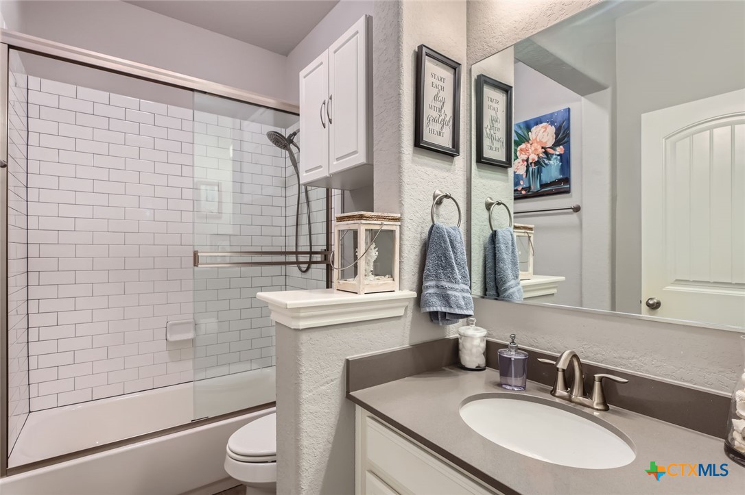 1087 Boulder Run Property Photo 17