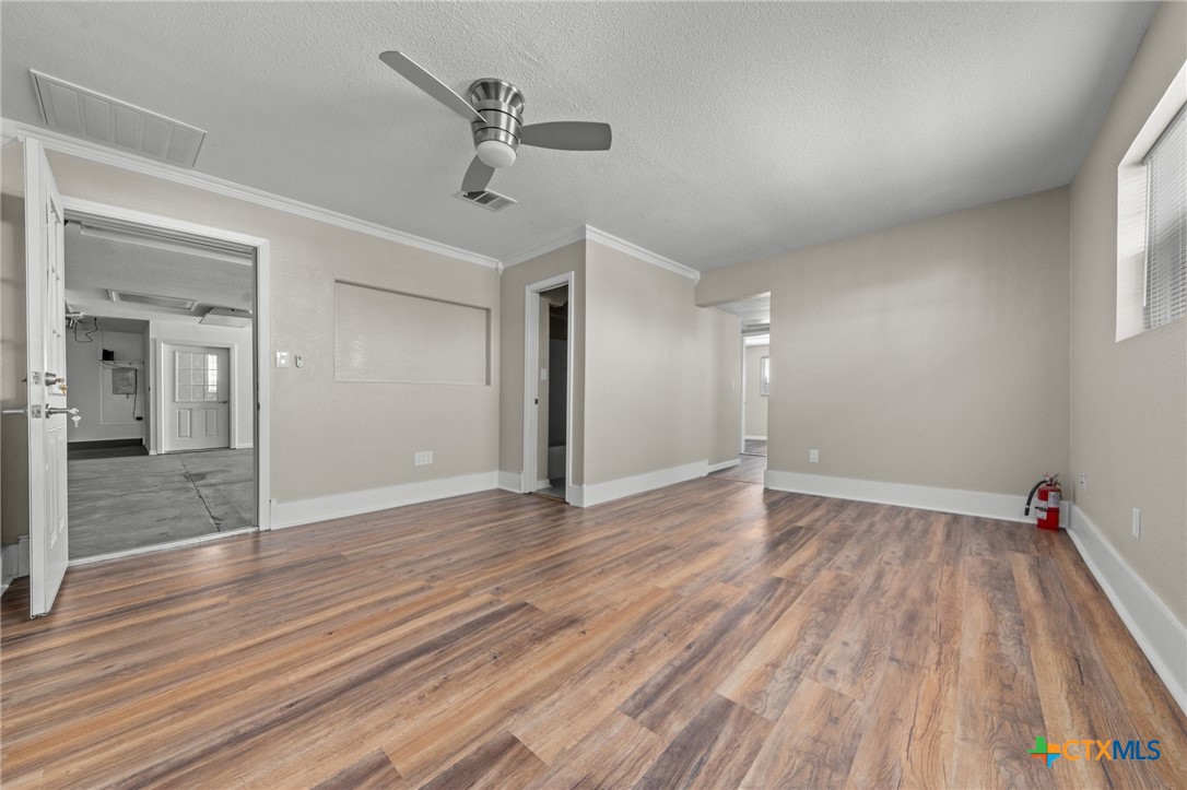 210 W Dunn Avenue Property Photo 6