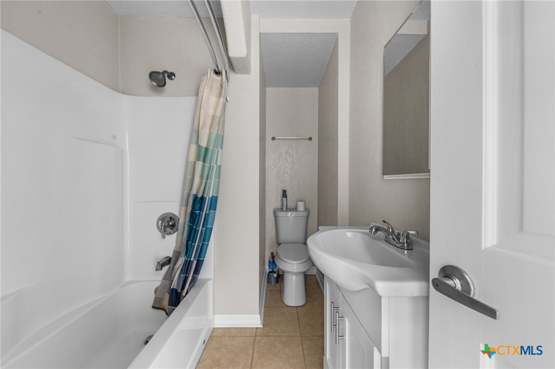 210 W Dunn Avenue Property Photo 12