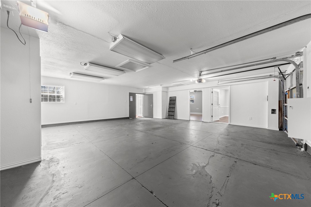 210 W Dunn Avenue Property Photo 18