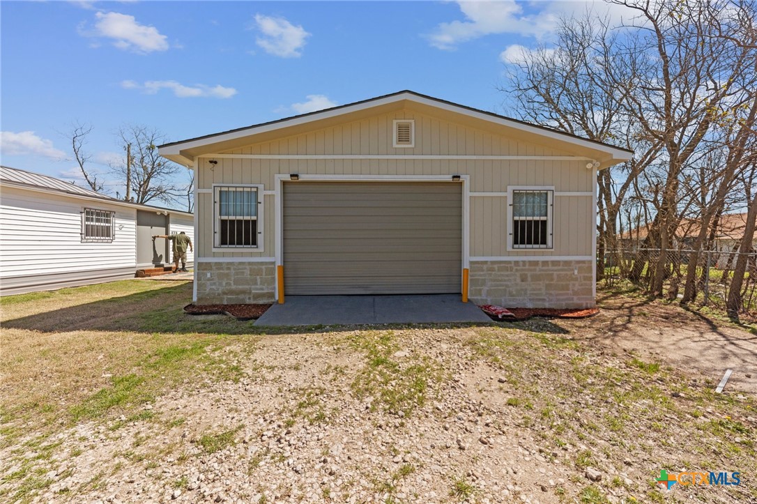 210 W Dunn Avenue Property Photo 31