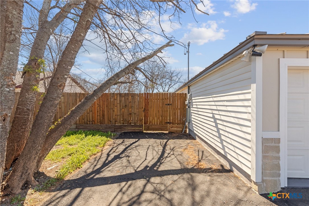 210 W Dunn Avenue Property Photo 36