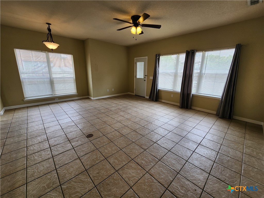 3029 Green Mountain Drive Property Photo 7