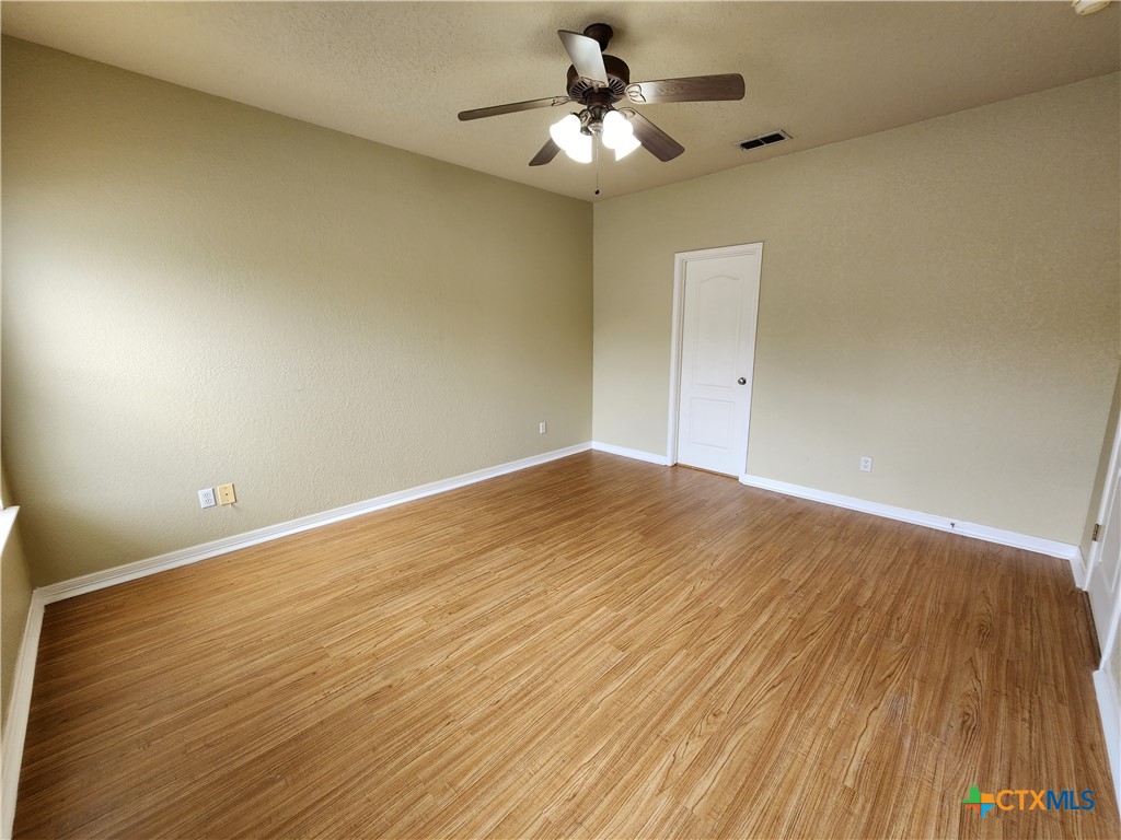 3029 Green Mountain Drive Property Photo 9