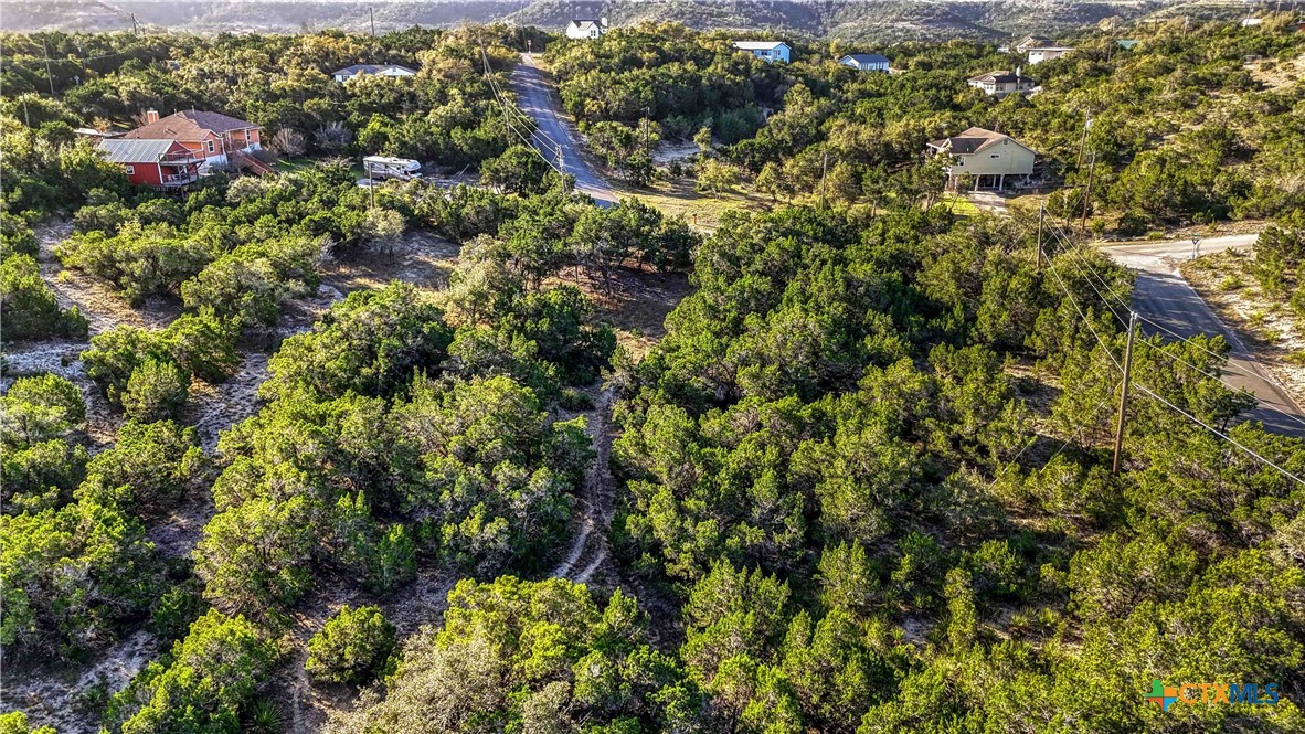 863 Valley Ridge Property Photo 4