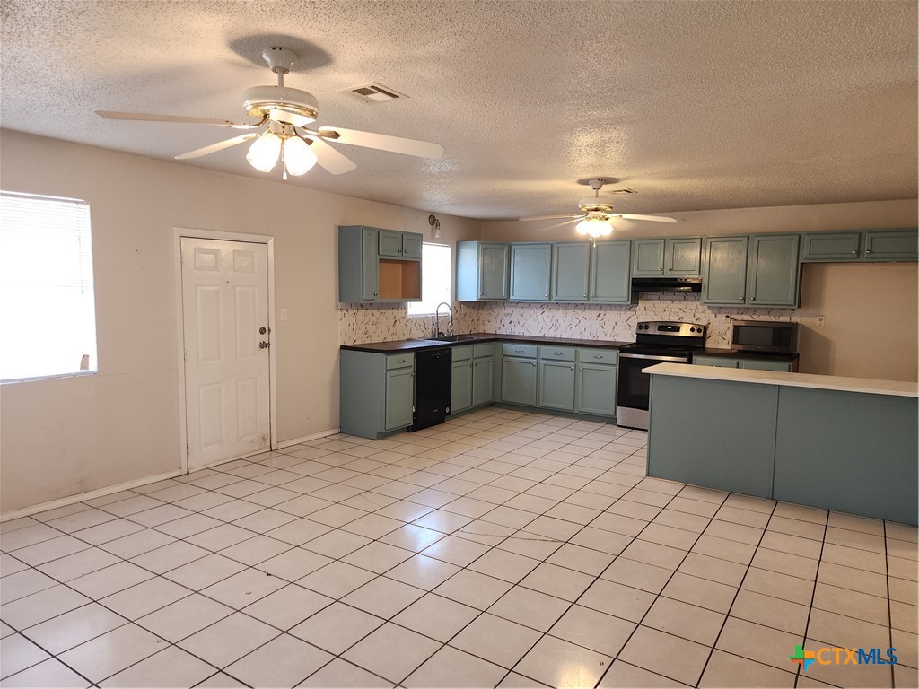 112 Palmetto Street Property Photo 9