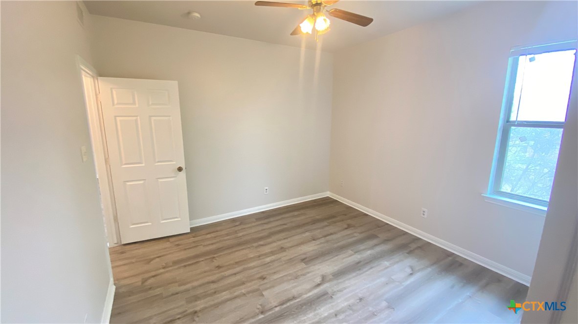 521 Dukeway 4 Property Photo 3