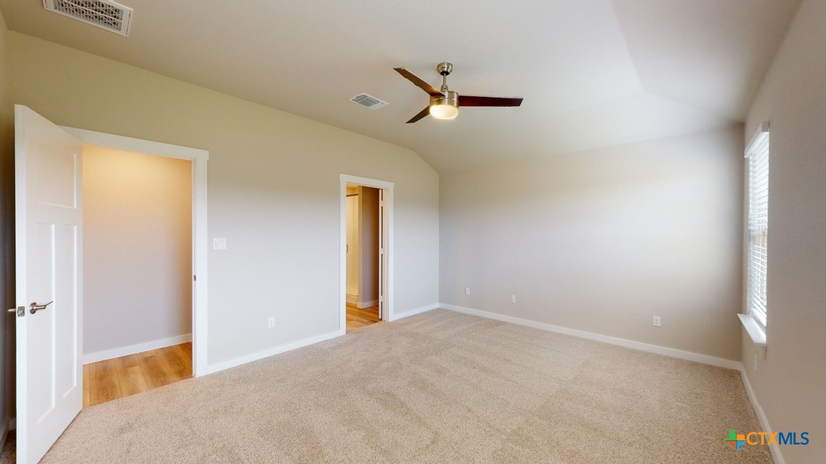 4010 Illian Cove Property Photo 11