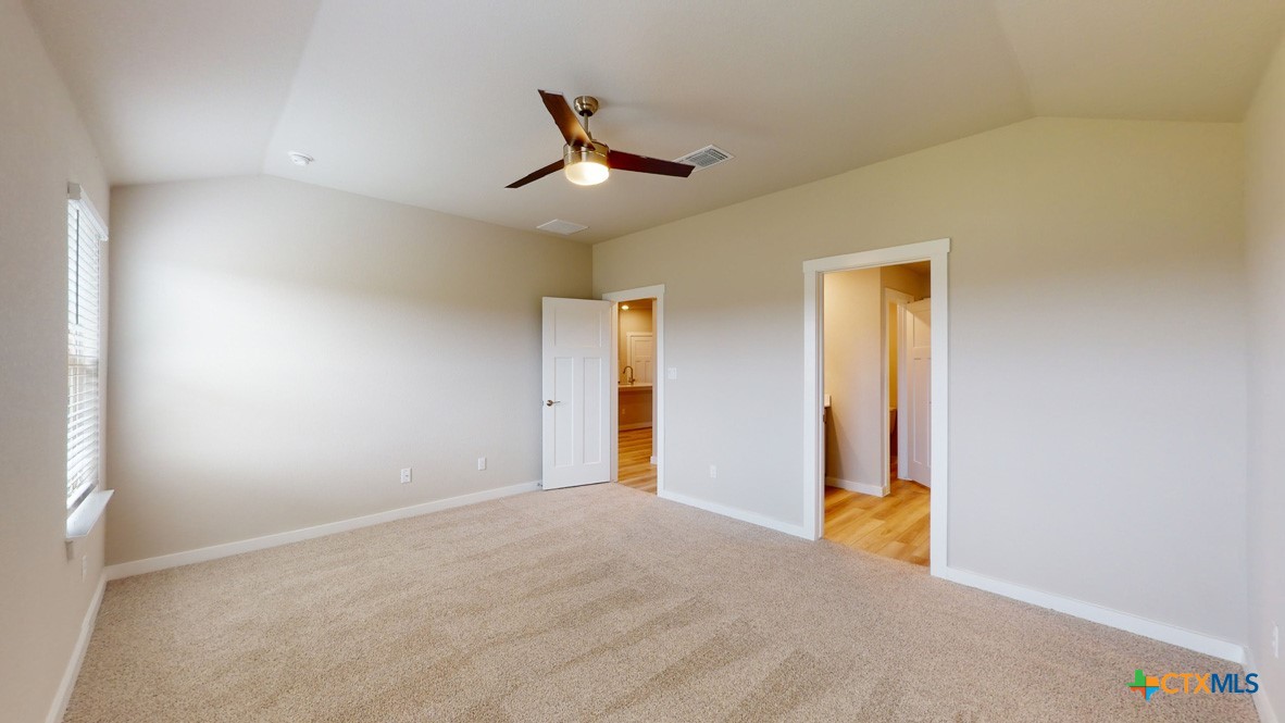 4010 Illian Cove Property Photo 12