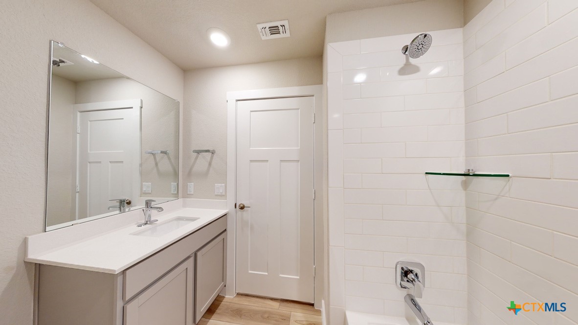 4010 Illian Cove Property Photo 20