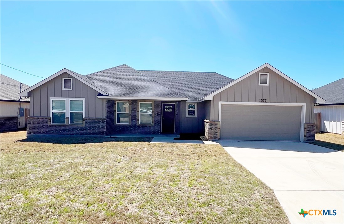1077 Fieldstone Drive Property Photo 1