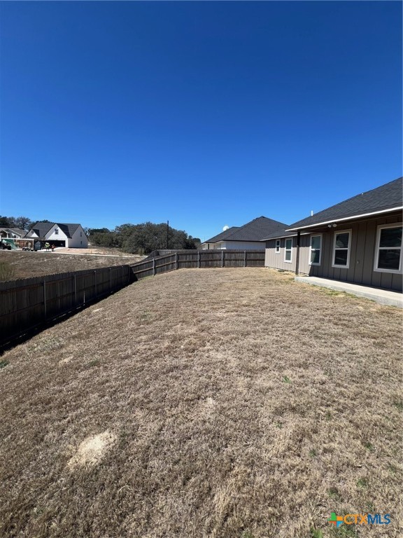 1077 Fieldstone Drive Property Photo 4
