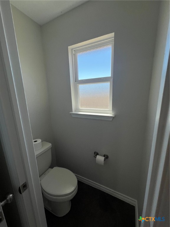 1077 Fieldstone Drive Property Photo 19