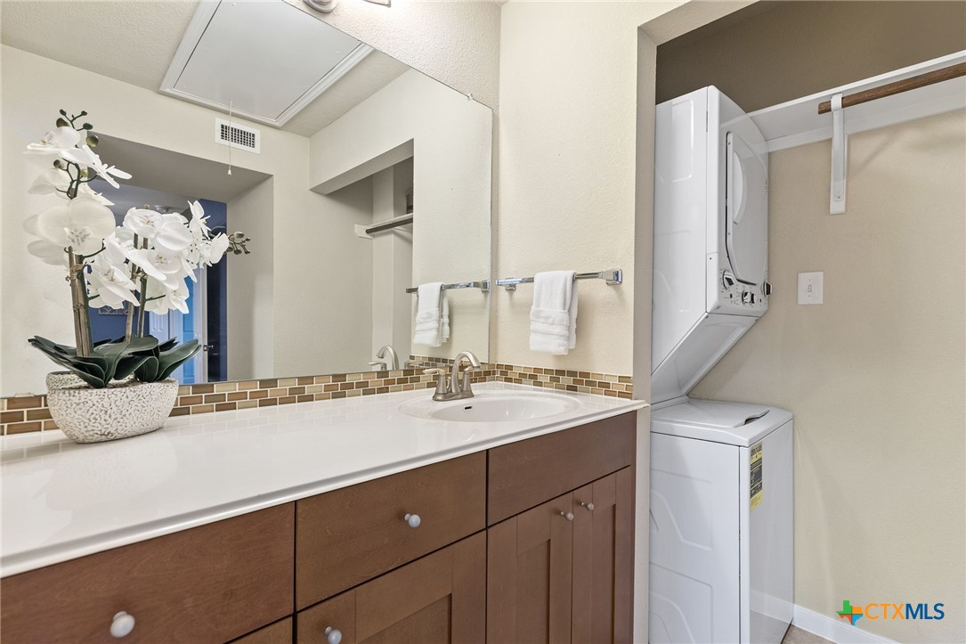 7685 Northcross Drive 529 Property Photo 14