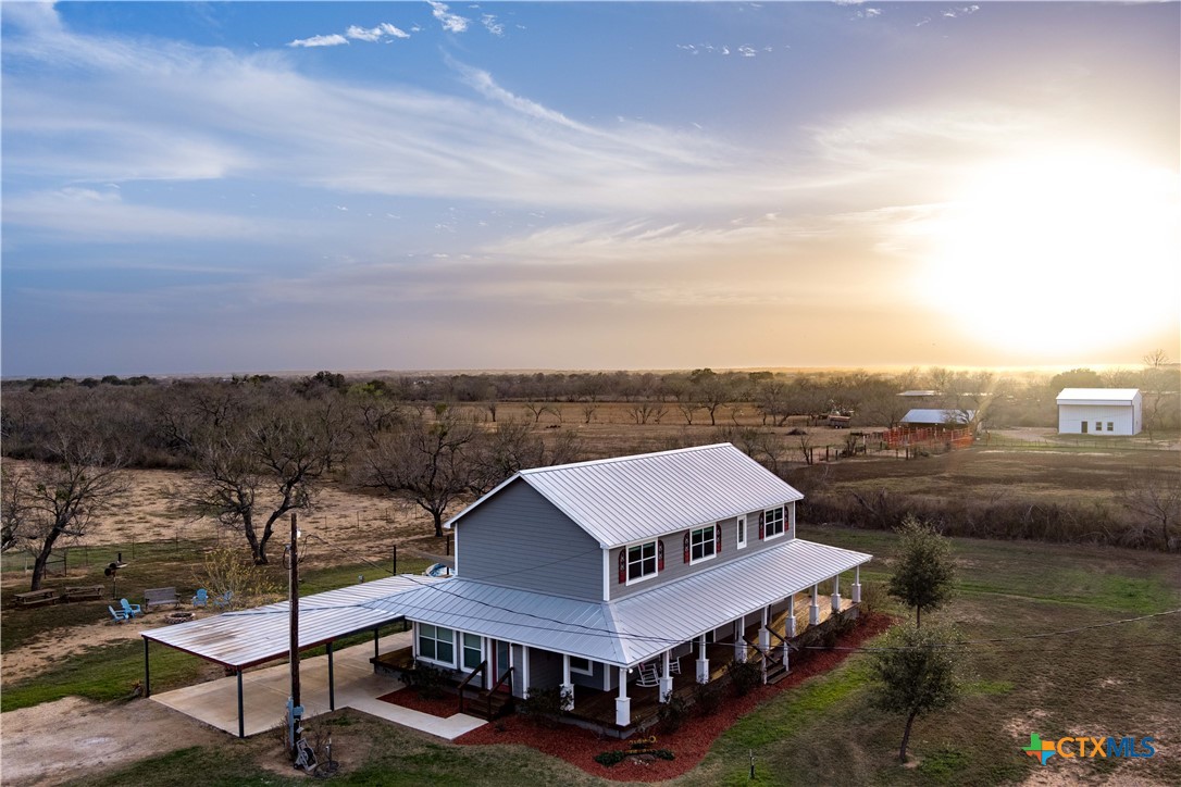 917 County Road 664 Property Photo 44