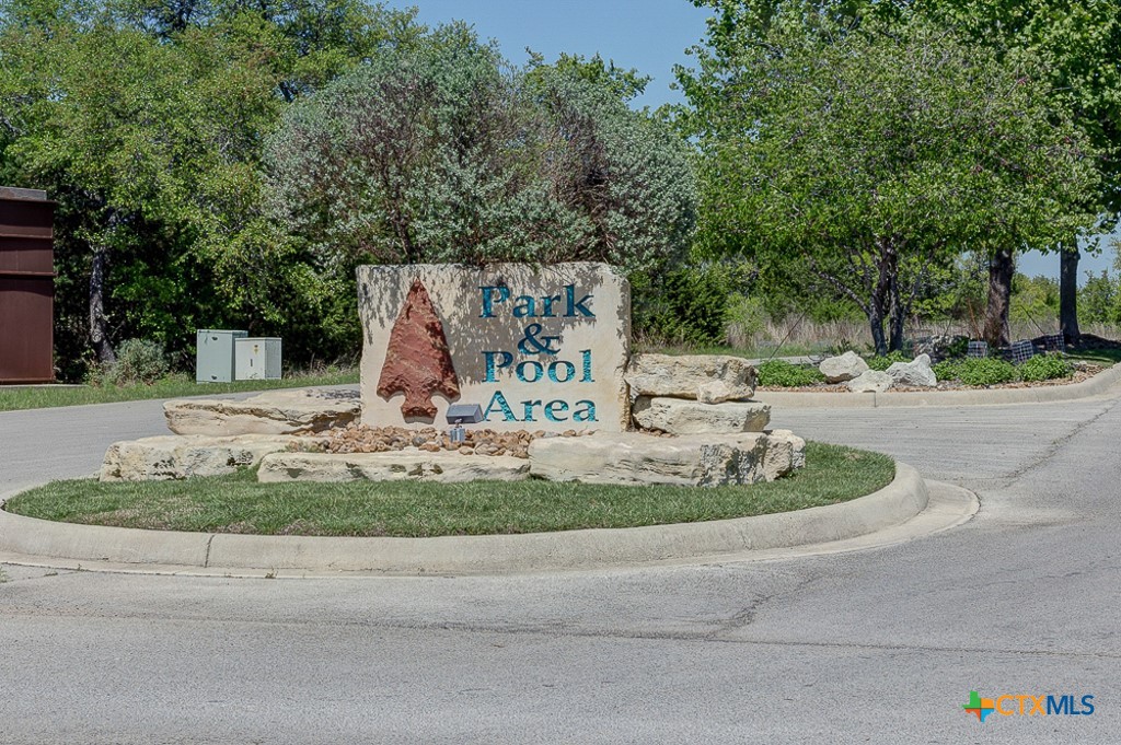 100 Sweet Clover Drive Property Photo 10