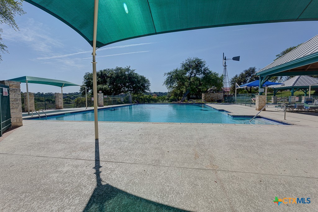 100 Sweet Clover Drive Property Photo 16