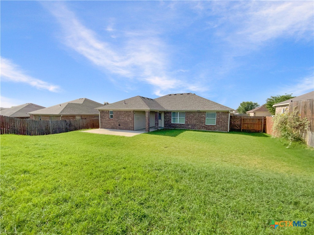 407 Viola Drive Property Photo 8