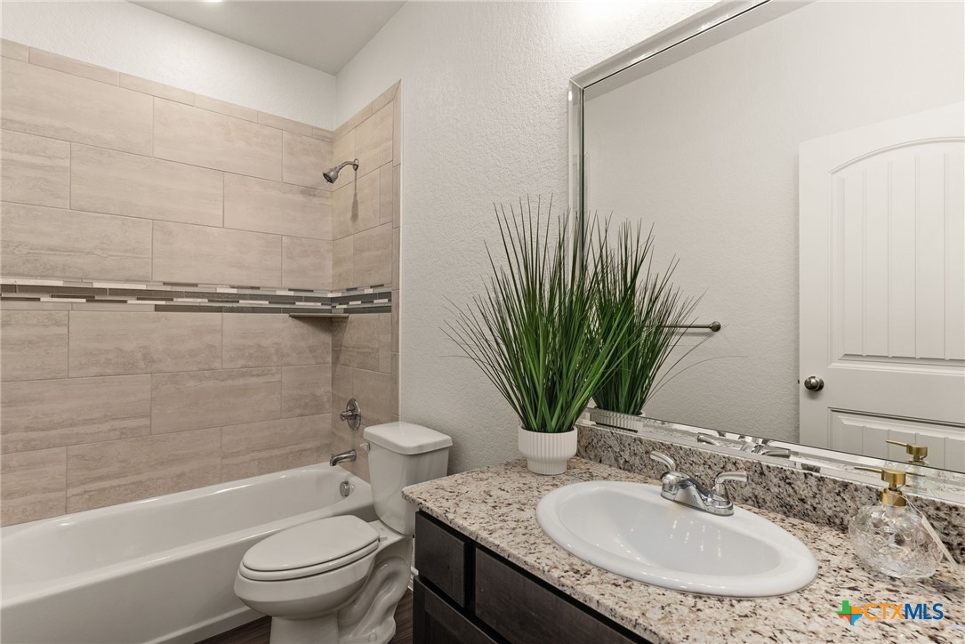 5205 White Rose Drive Property Photo 11