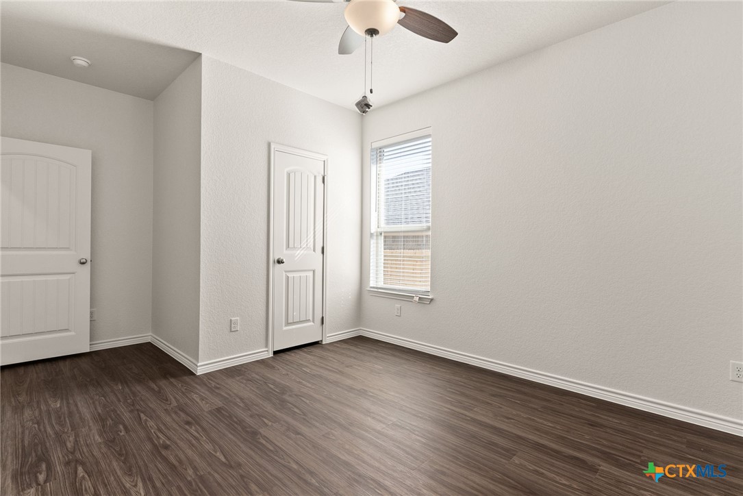 5205 White Rose Drive Property Photo 12