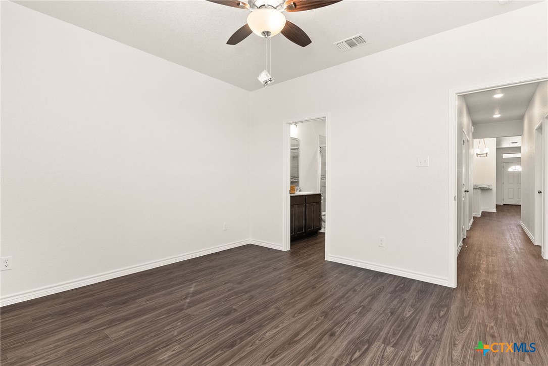 5205 White Rose Drive Property Photo 14