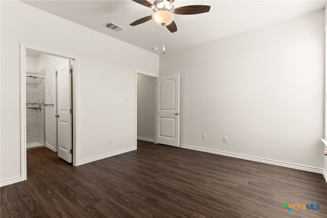 5205 White Rose Drive Property Photo 15