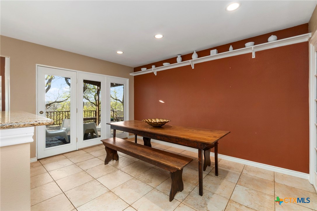 805 Summerwood Drive Property Photo 17