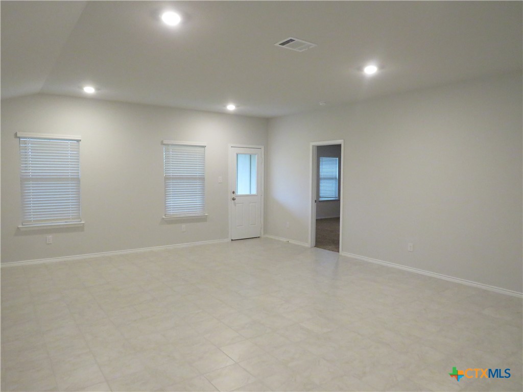 4003 Arafel Lane Property Photo 3