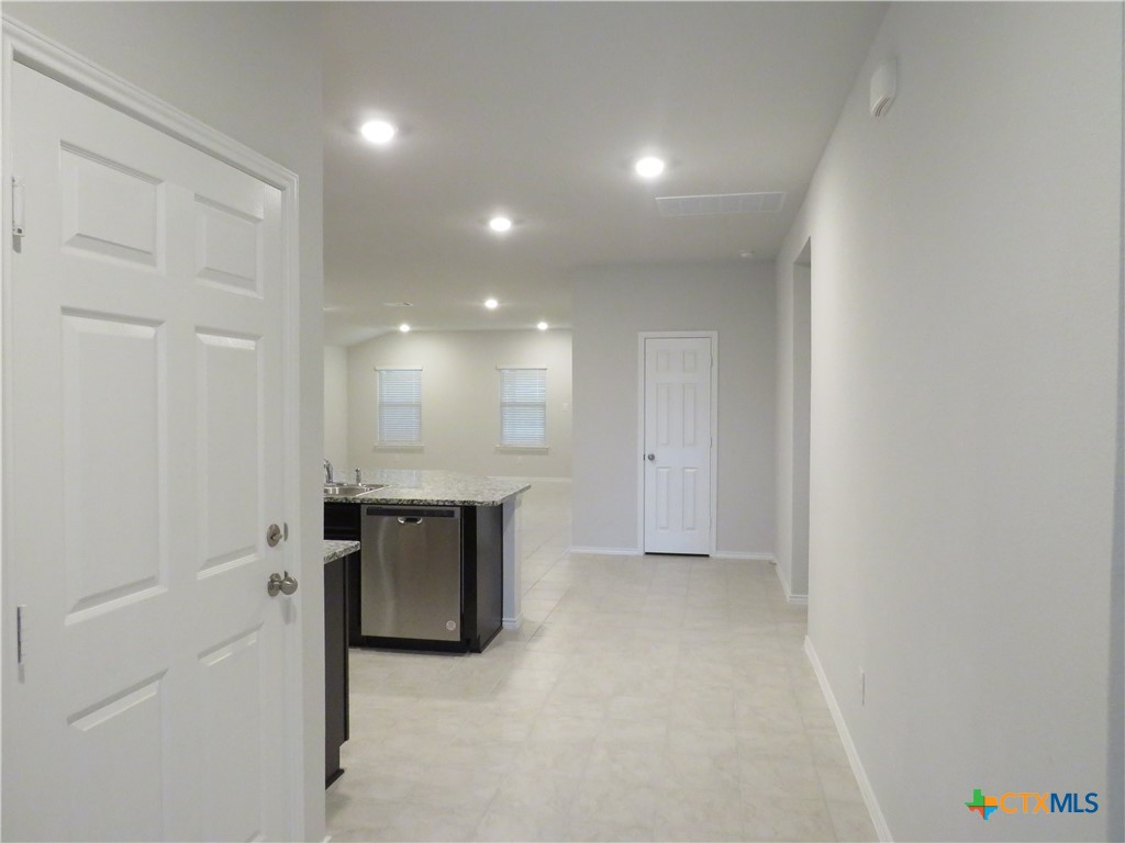4003 Arafel Lane Property Photo 5