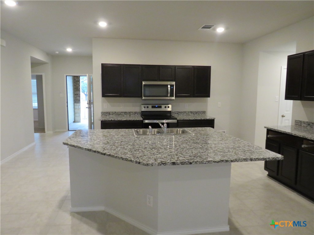 4003 Arafel Lane Property Photo 10