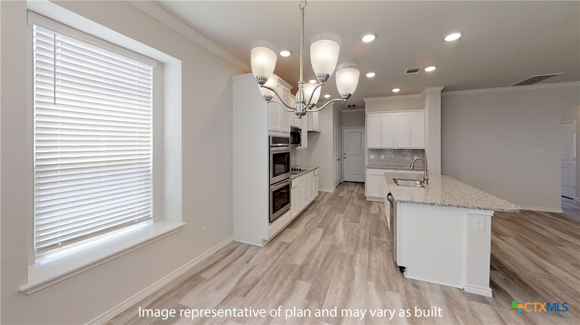 15024 Planeview Drive Property Photo 6