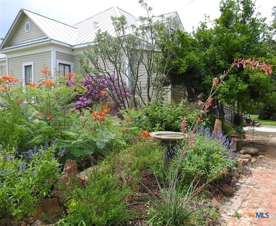 7772 E Us Highway 90 Property Photo 3