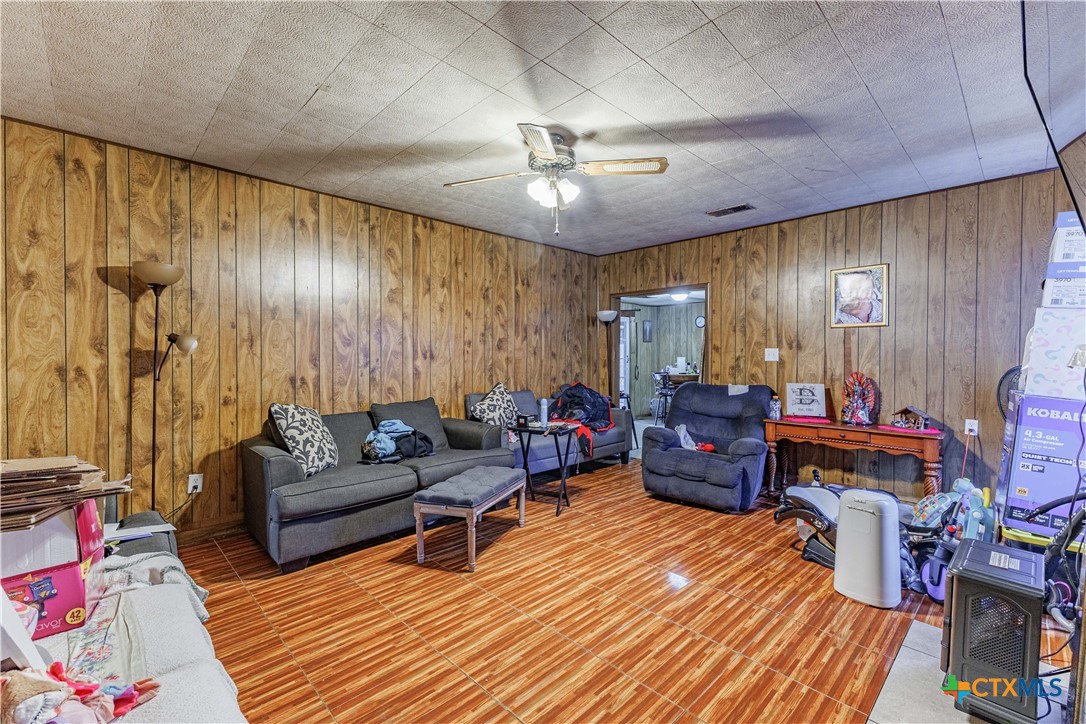 5472 Knob Creek Spur Property Photo 8