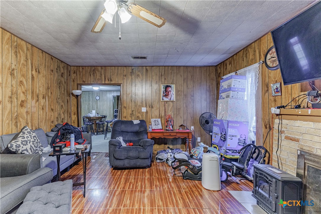 5472 Knob Creek Spur Property Photo 9