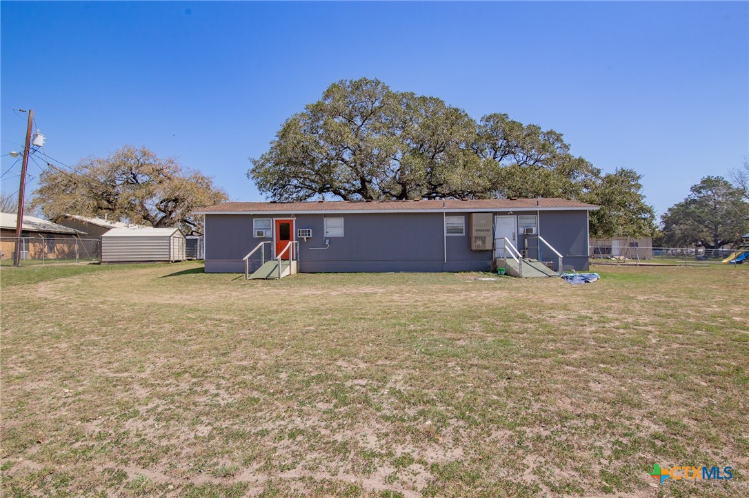 229 N Fort Street Property Photo 33