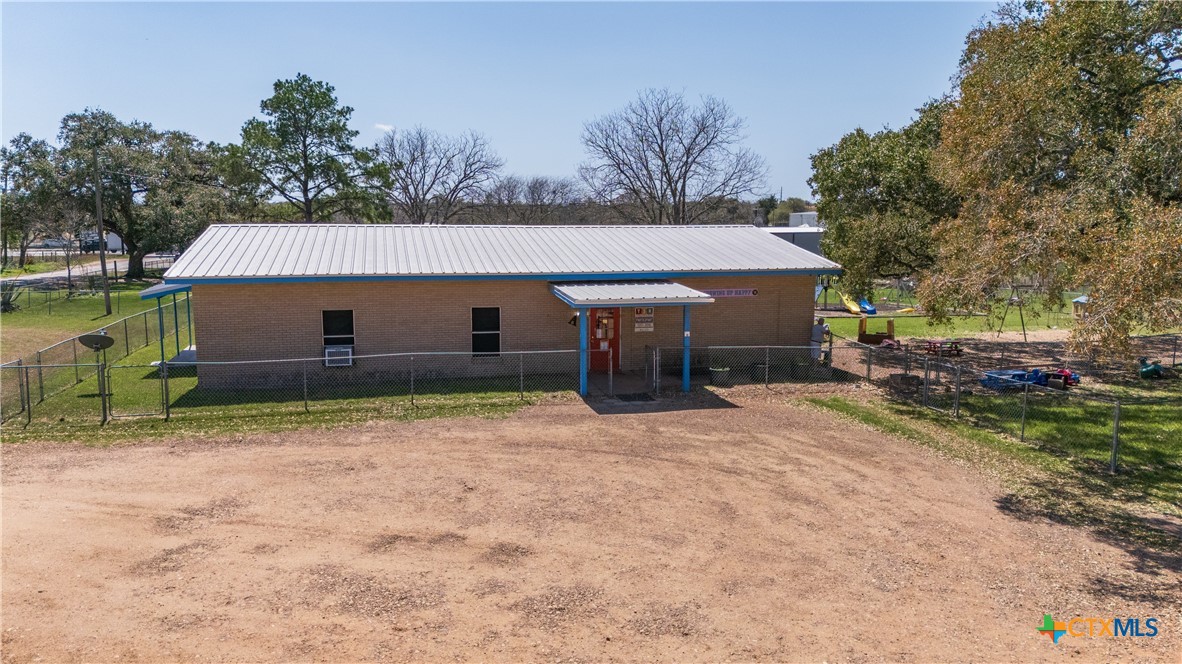 229 N Fort Street Property Photo 46