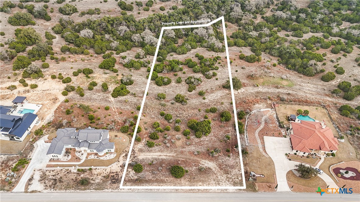 949 Mystic Parkway Property Photo 3
