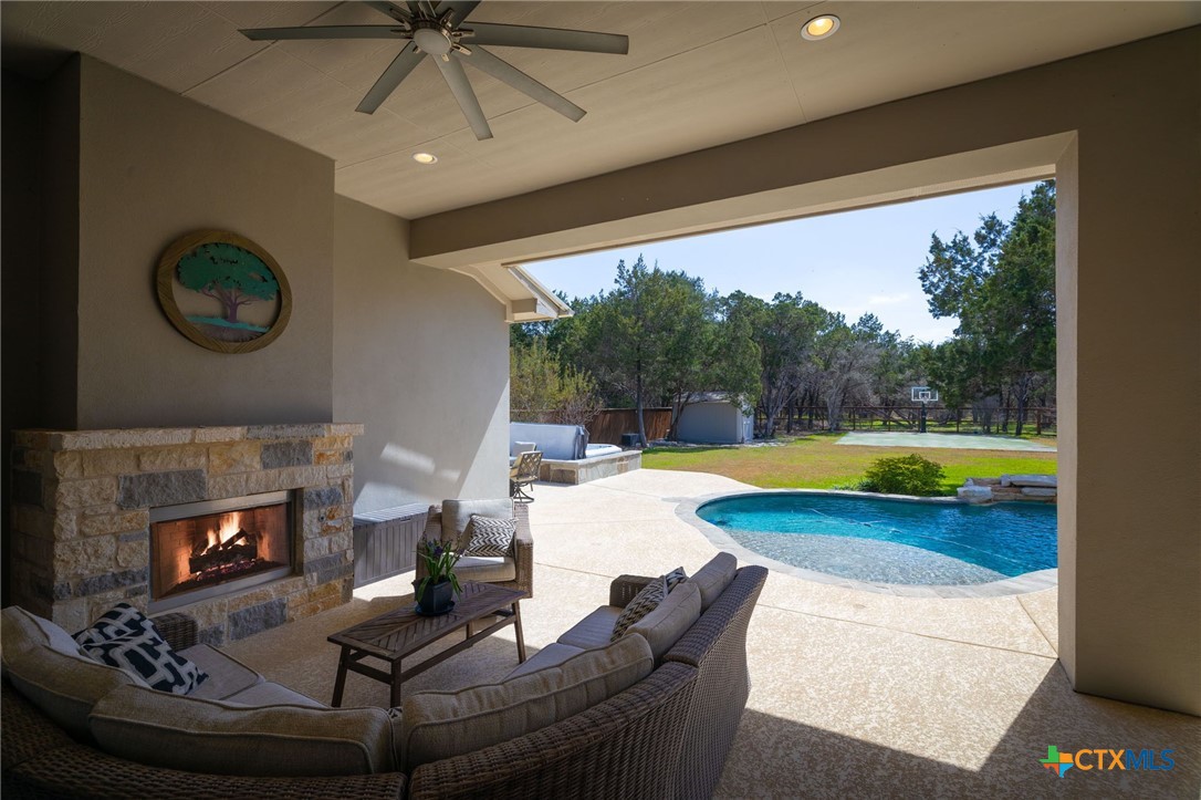 947 Woodland Oaks Property Photo 44